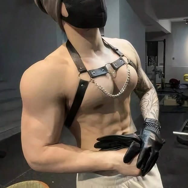 ARNES PECHO CADENA HOMBRE4