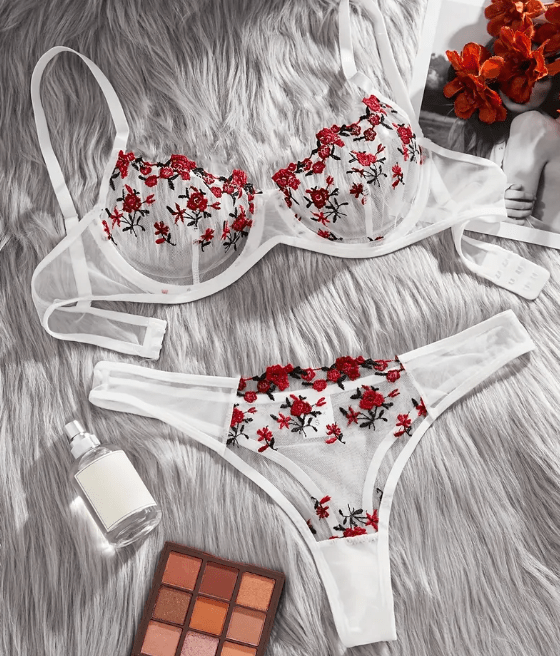 CONJUNTO BLANCO CON FLORES4