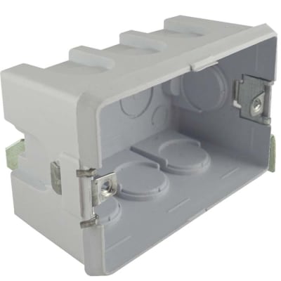 CAJA EMB LOZA 5/8 LIBRE HALOGENO C/OREJA METALICA MEC1