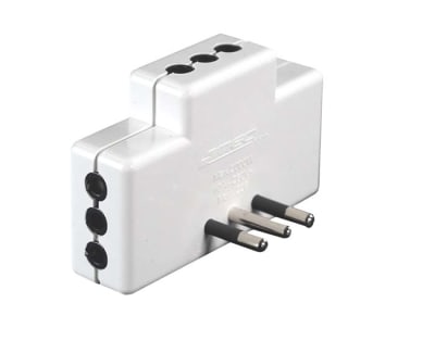 ENCHUFE MACHO ADAPTADOR T/LADRON 10A PLANO 3 SALIDAS MEC1