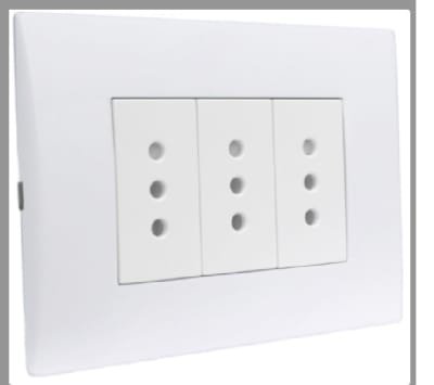 ENCHUFE TRIPLE 10A WHITE1