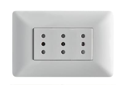 ENCHUFE TRIPLEX 10A BLANCO1