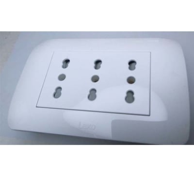 ENCHUFE TRIPLEX 10/16A BLANCO1