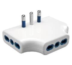 ENCHUFE MACHO ADAPTADOR T/LADRON 10/16A PLANO BLANCO