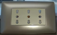 ENCHUFE TRIPLEX 10/16 250V CHAMPAGNE