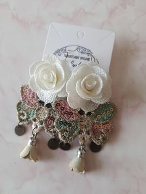 Aros Pasamanería Flor beige1