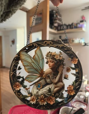 Colgante acrílico de hada1