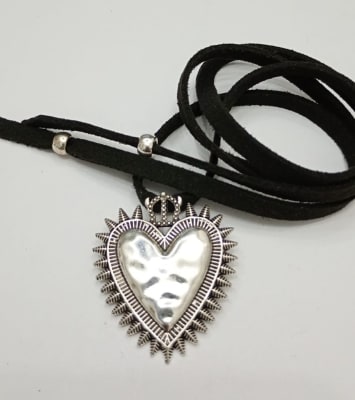 Choker Sagrado Corazón1