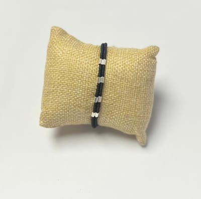 Pulsera Feston negra1
