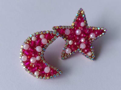 Aros Estrellitas y Luna Topitos fucsia1