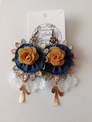 Aros pasamanería jeans y flor mostaza1