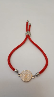 Pulsera roja San Benito plateado1