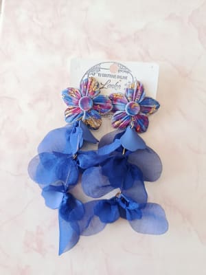 Aros flor azul más tela azul1