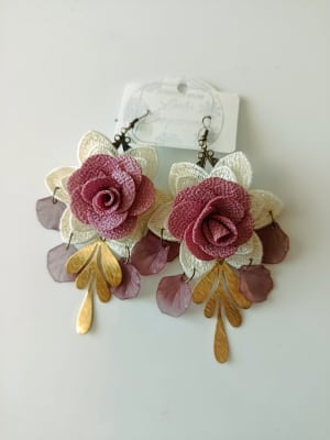 Aros pasamanería flor lila1