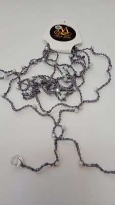 Collar hilo gris1