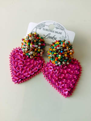 Aros mostacillas corazón fucsia1