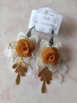 Aros pasamanería flor amarilla1