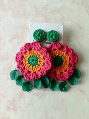 Aros crochet, verde, naranjo y fucsia.1