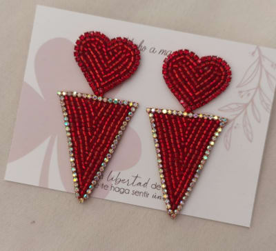 Aros Triángulo Corazón colgante rojo1
