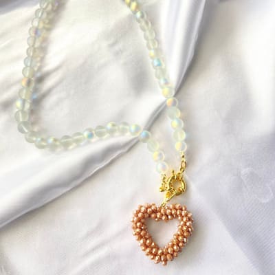 Collar Corazón café 45 cm1