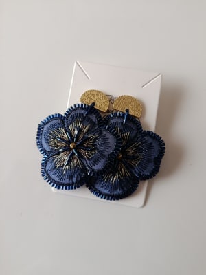 Aros flor bordados azul1