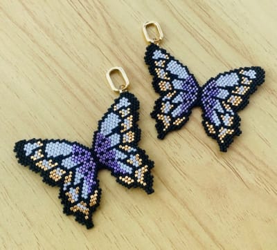 Mariposa monarca morada1