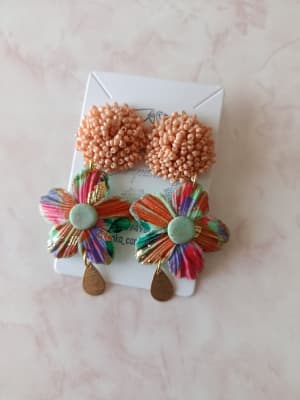 Aros mostacilla, flor colores1