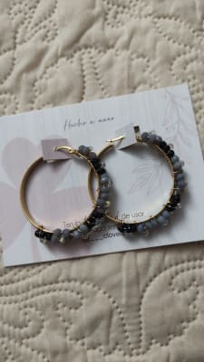 Aros Maxi argolla flor negro y gris1