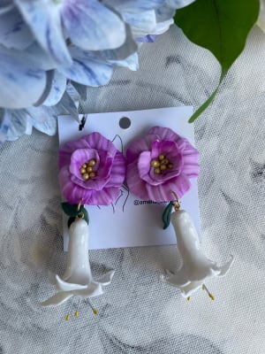 Flor y copihues blancos1