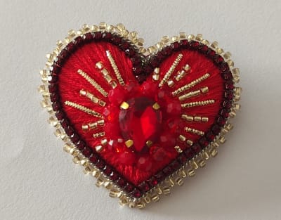 Prendedor corazón pequeño rojo1
