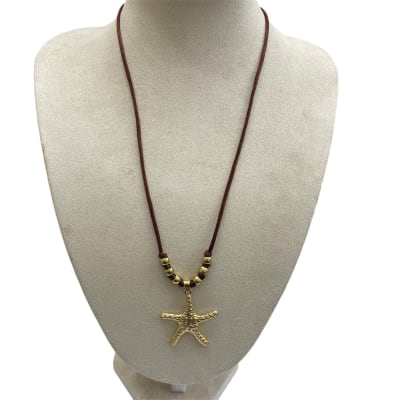 Collar estrella dorada1