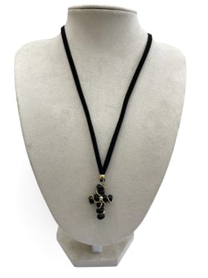 Collar cruz negra1