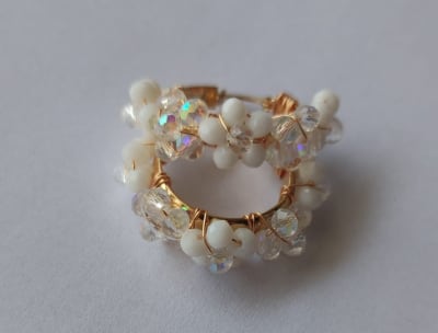 Aros Argollita pequeña flor blanca1