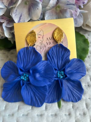 Aros maxi flor azul colgante1