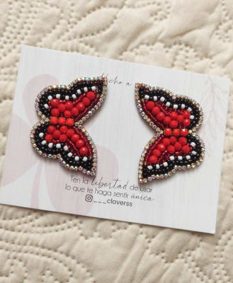 Aros Mariposa roja CLO1
