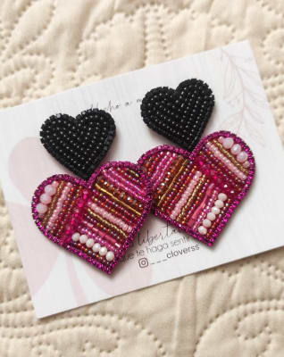 Aros Maxi Corazón doble fucsia negro gema1