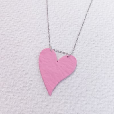 Collar colgante corazón rosado1