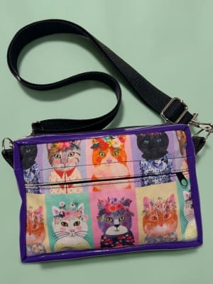 Bandolera gatos y flores1