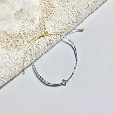 Pulsera Bicone plateada1