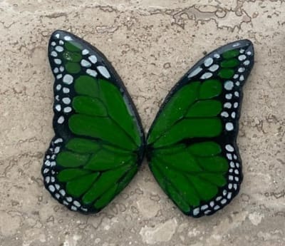 Aros Mariposa Porcelana Resinada de 5 cm verde1