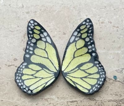 Aros Mariposa Arcilla Polimérica Resinada amarillo1