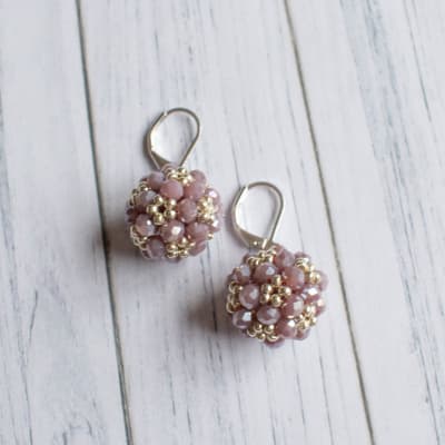 Aros Esfera Corta lila1