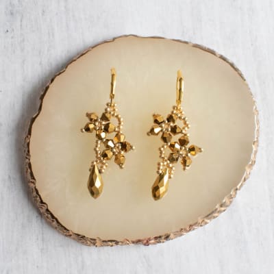 Aros Flor con gota dorado1