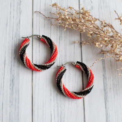 Aros Candongas negro y rojo1