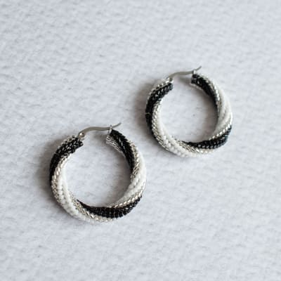 Aros Candongas blanco, negro y transparente1