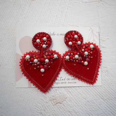 Aros Corazón de terciopelo rojo1