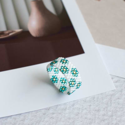 Anillo Flores blanco y turquesa1