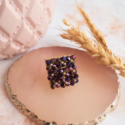 Anillo Cuadrado morado metalizado1