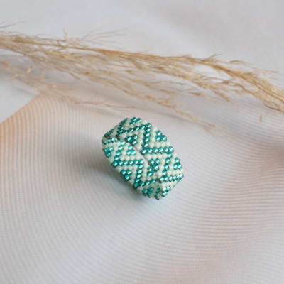 Anillo ZigZag esmeralda y menta1