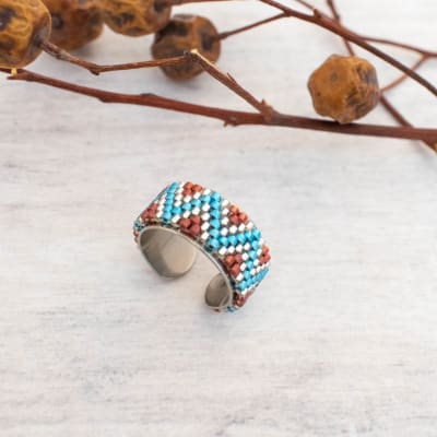 Anillo Ajustable Amazonas esmeralda y burdeo1